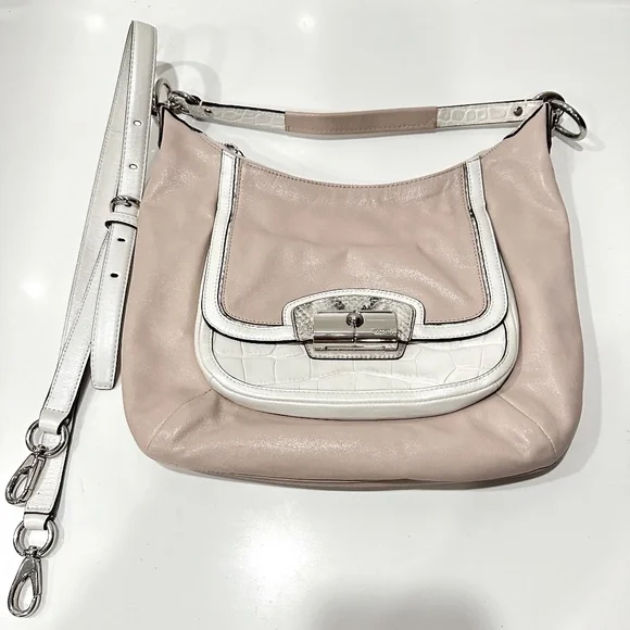 *NWOT* Coach Pink and White Shoulder Bag - Picture 1 of 11